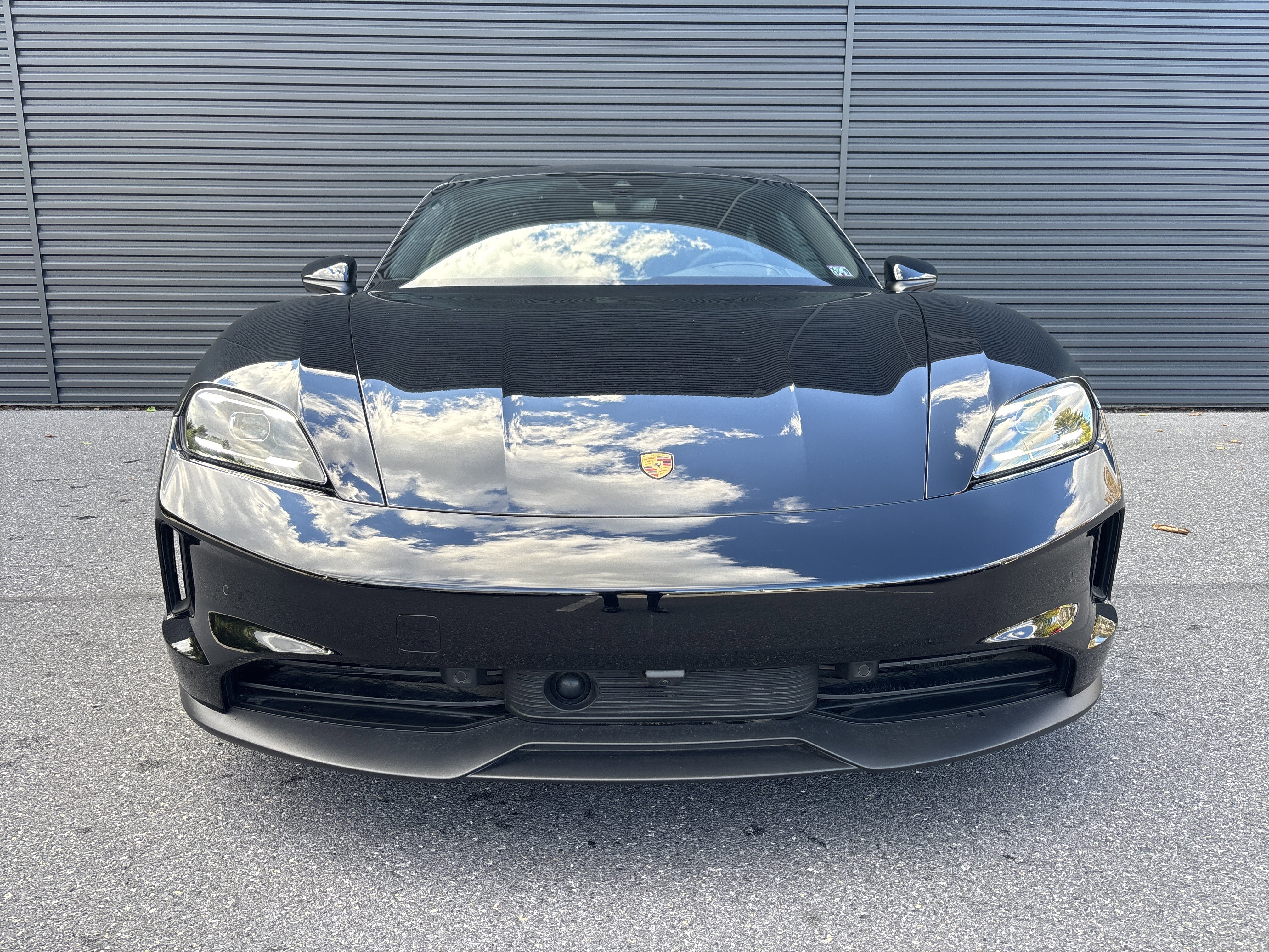 New 2025 Porsche Taycan image 8