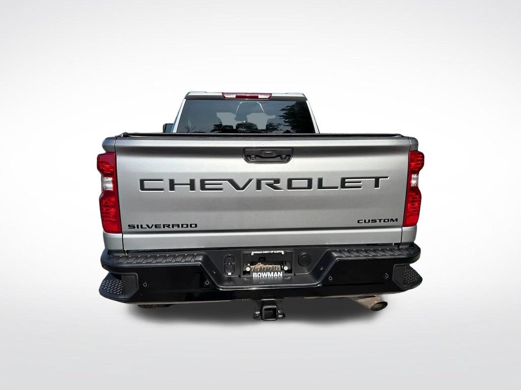 Used 2025 Chevrolet Silverado 2500 Custom w/ Custom Value Package AWD/4WD image 5