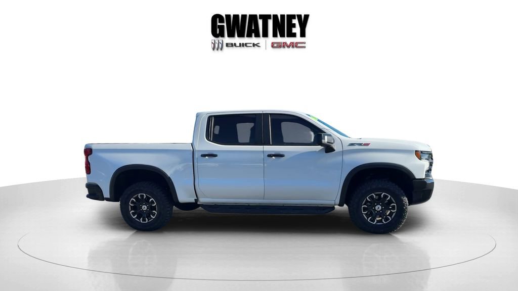 Used 2023 Chevrolet Silverado 1500 ZR2 image 8