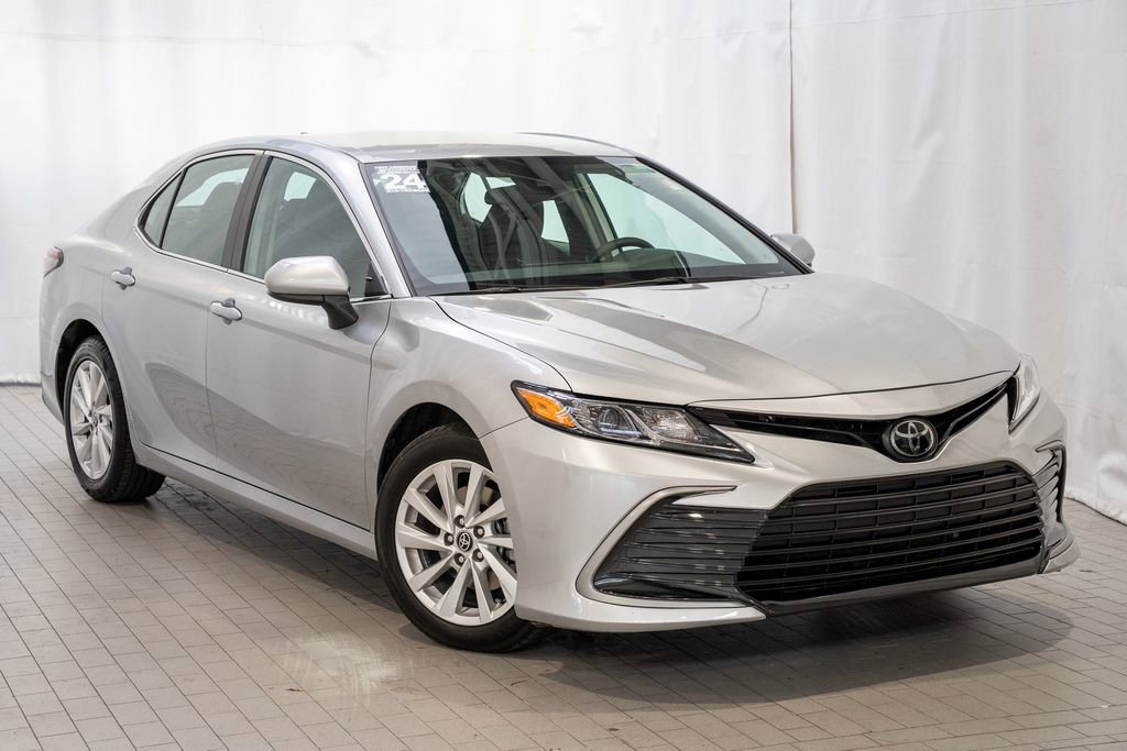 Used 2024 Toyota Camry LE image 1