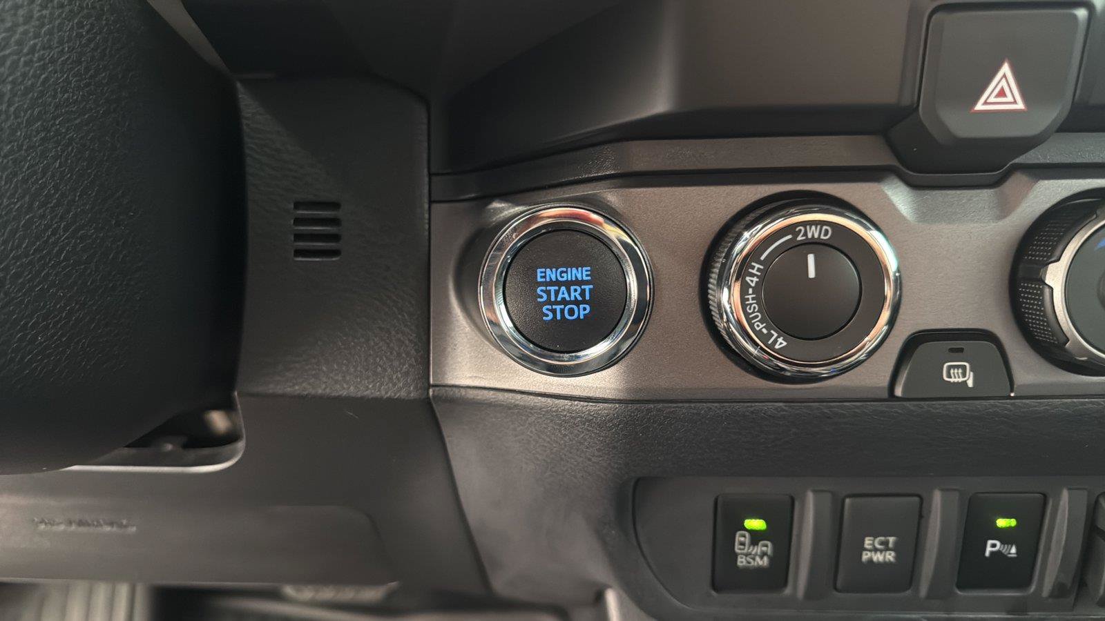 Used 2021 Toyota Tacoma TRD Sport w/ Technology Package AWD/4WD image 22