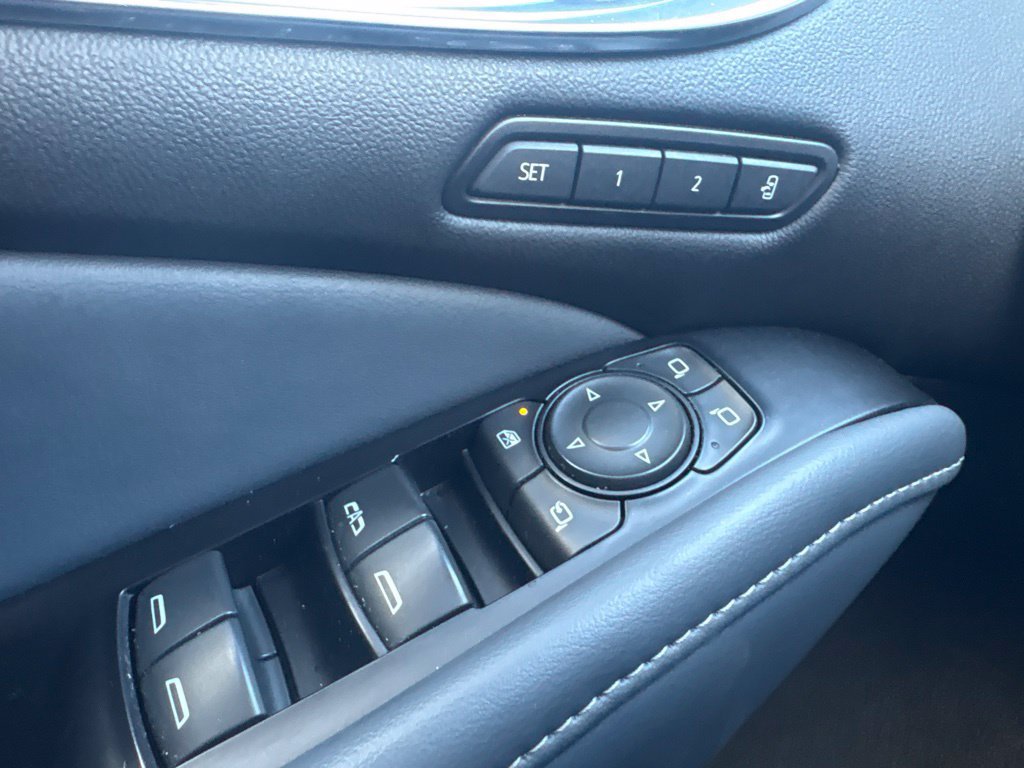 Used 2023 Buick Enclave Premium AWD/4WD image 24