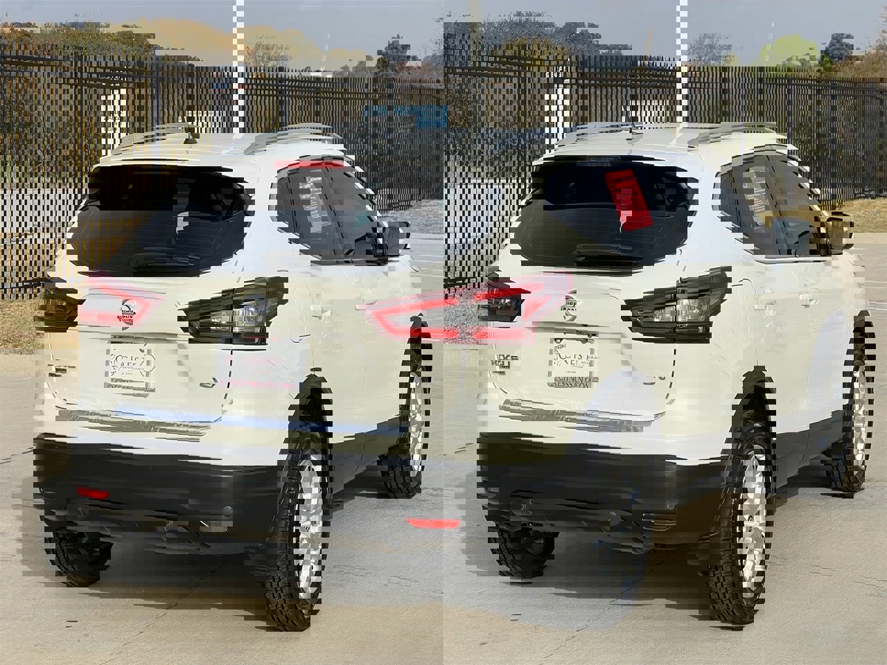 Certified 2021 Nissan Rogue Sport SV image 4