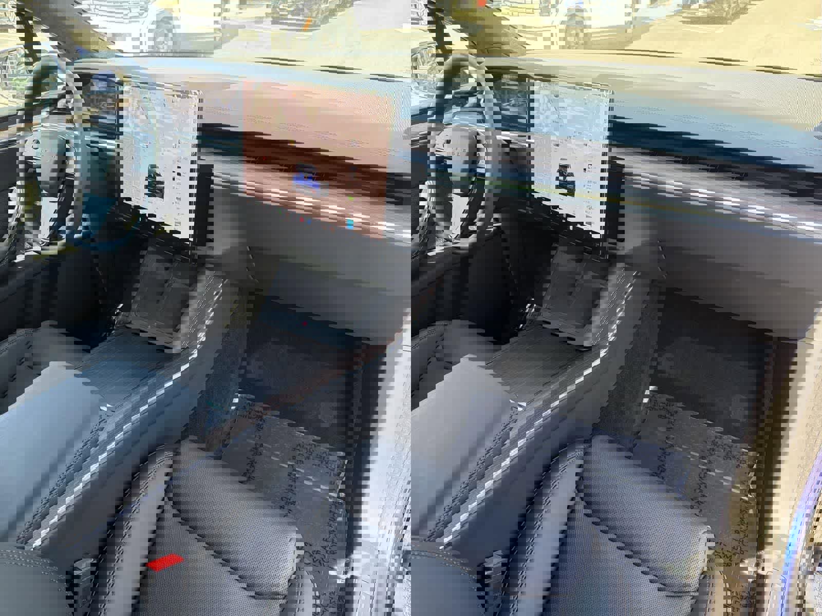 Used 2025 Tesla Model X image 36