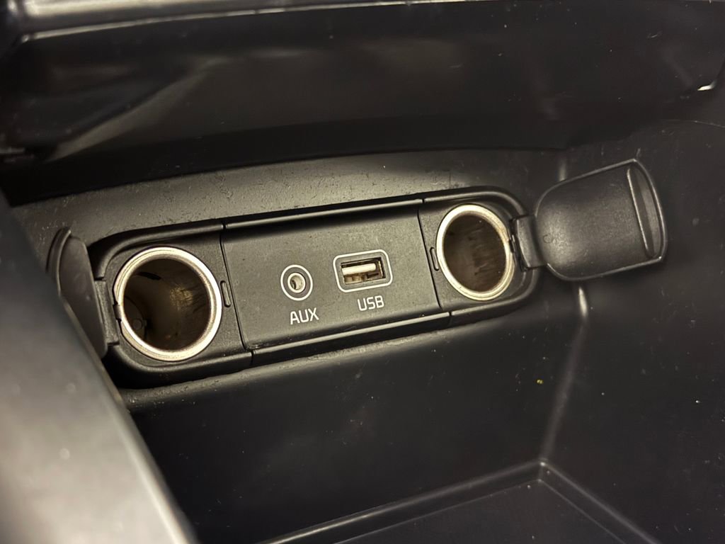 Used 2016 Kia Sorento LX FWD image 23