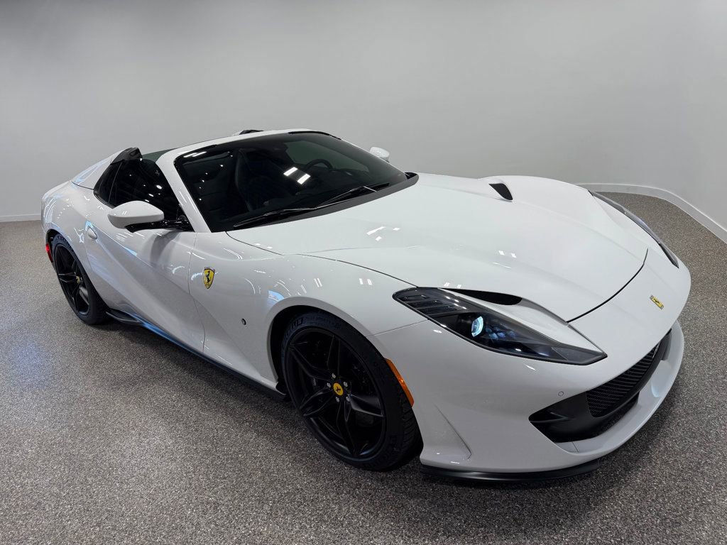 Used 2023 Ferrari 812 GTS RWD image 9