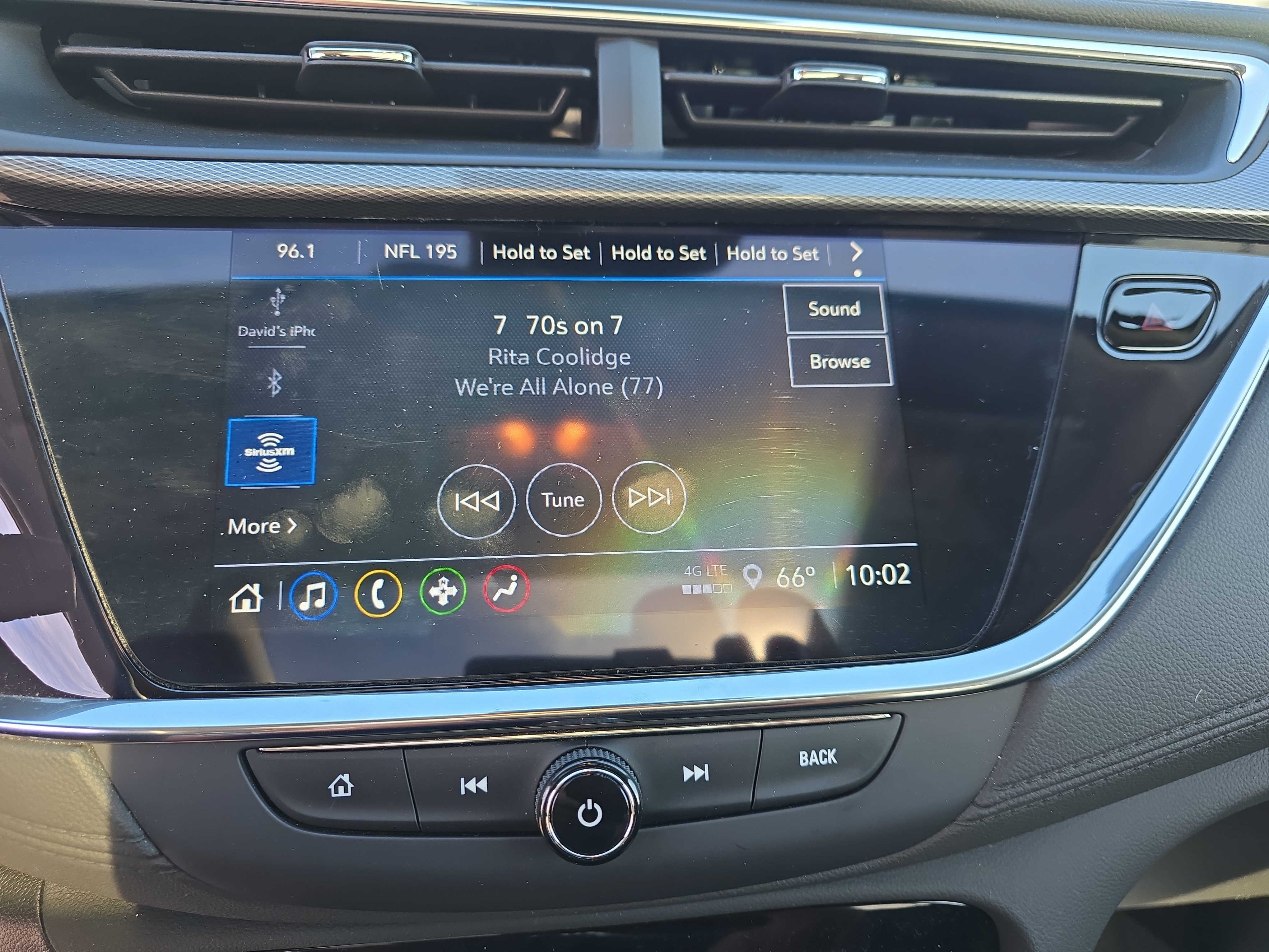 Used 2023 Buick Encore GX Essence w/ Experience Buick Package AWD/4WD image 35