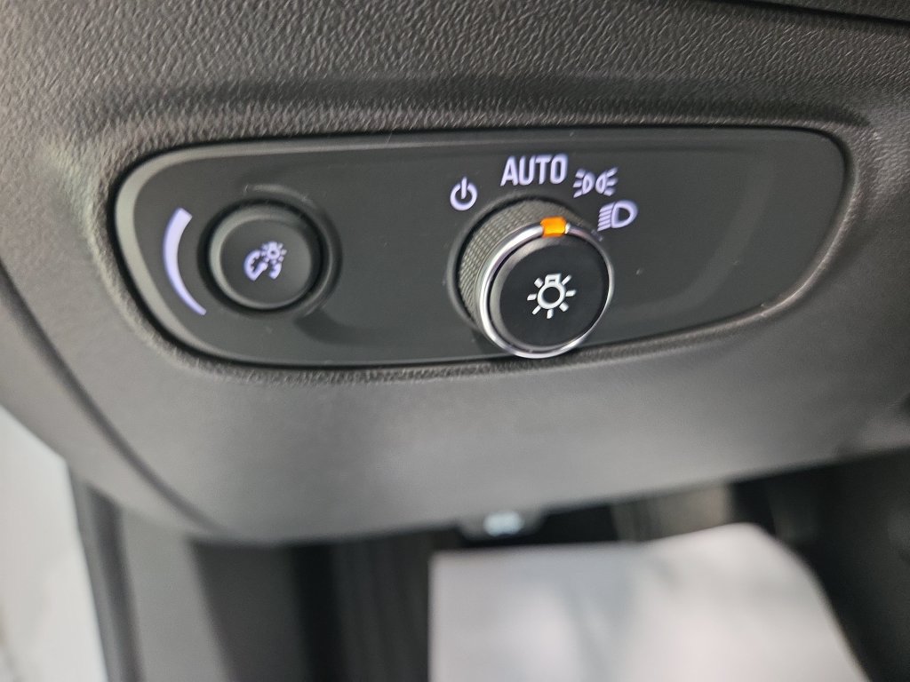 Used 2024 Chevrolet Equinox LT AWD/4WD image 33