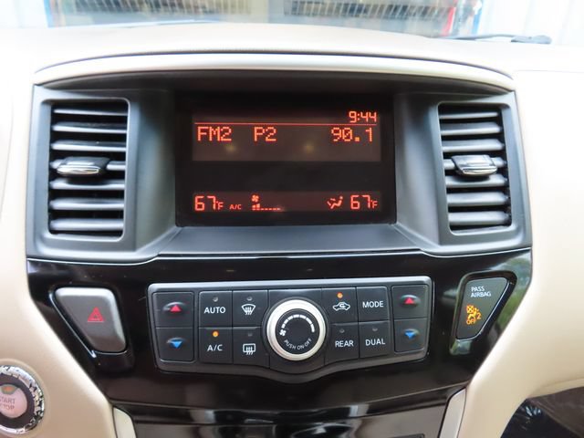 Used 2014 Nissan Pathfinder S FWD image 18