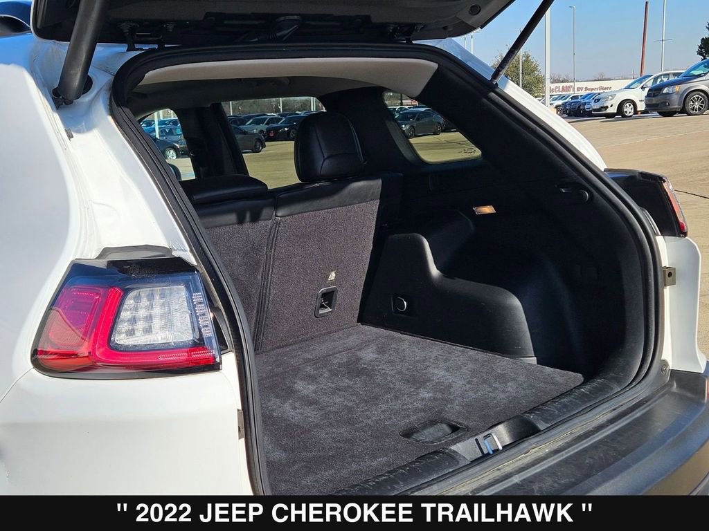 Used 2022 Jeep Cherokee Trailhawk w/ Premium Leather Package image 30