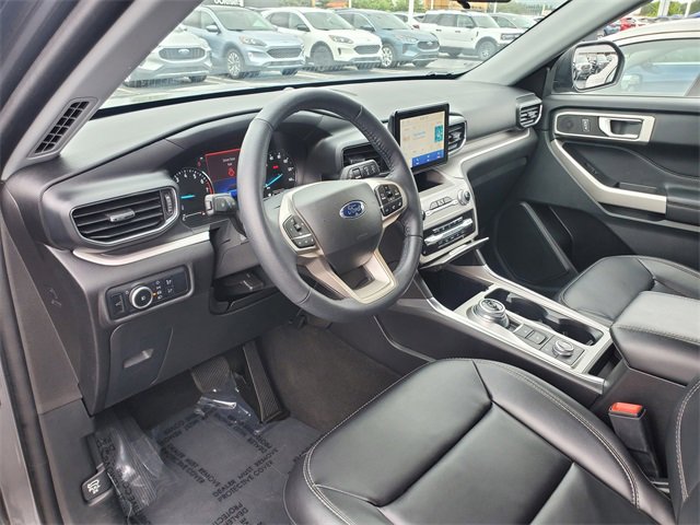 Used 2023 Ford Explorer XLT w/ Equipment Group 202A image 11