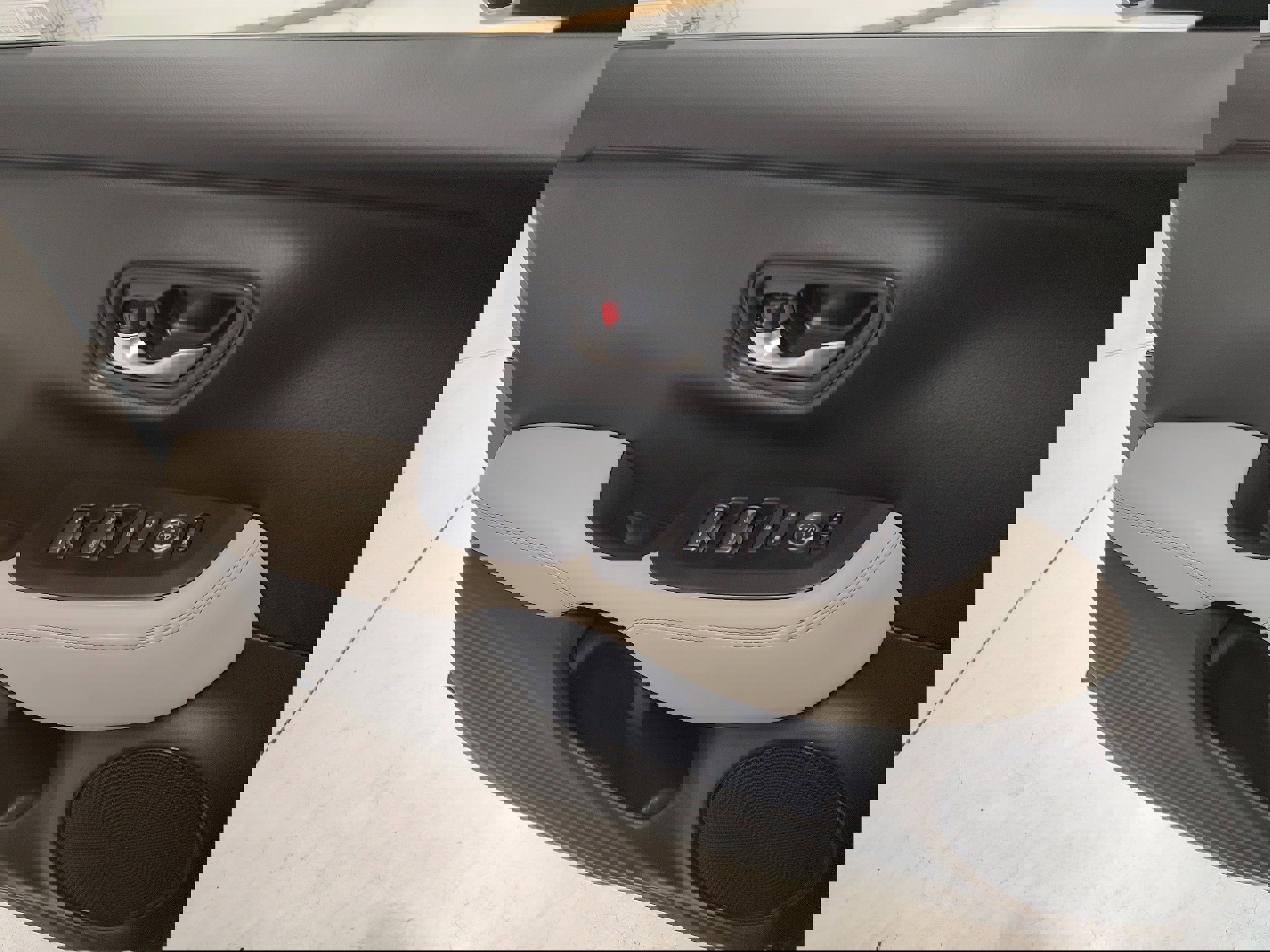 New 2026 Honda HR-V EX-L image 9