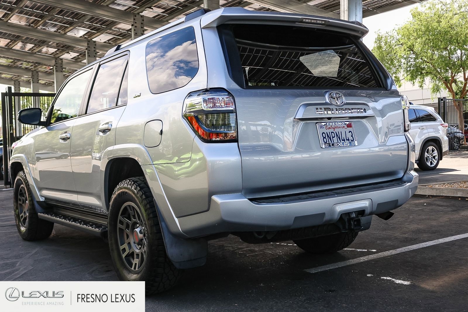 Used 2019 Toyota 4Runner SR5 Premium w/ Wilderness Package image 4