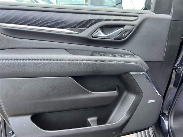 Used 2023 GMC Yukon XL Denali w/ Denali Reserve Package image 31