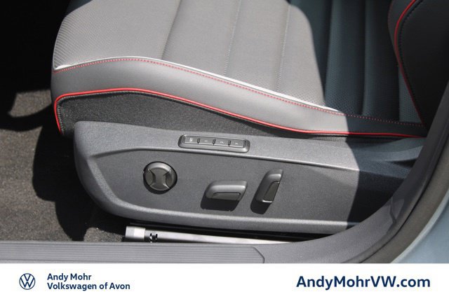 New 2026 Volkswagen GTI SE FWD image 9