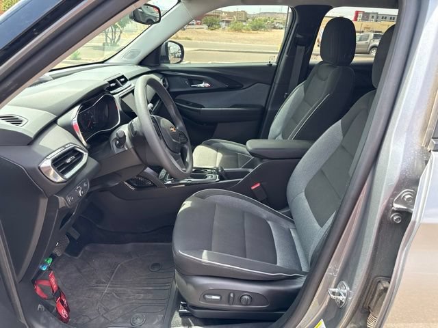 Used 2023 Chevrolet TrailBlazer LT w/ Convenience Package FWD image 14