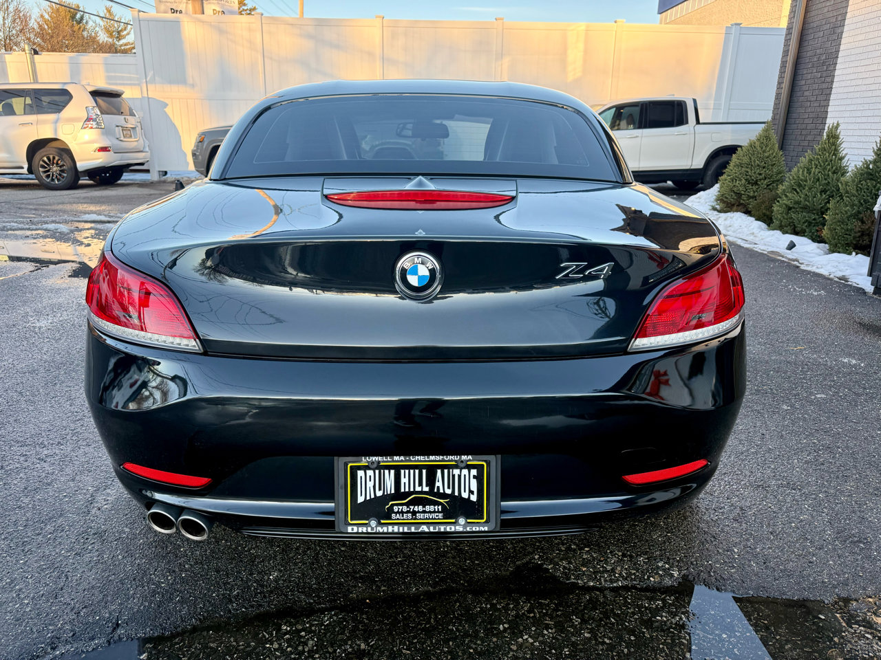 Used 2009 BMW Z4 sDrive30i image 4