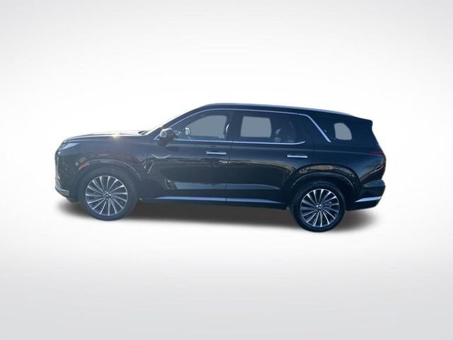 Used 2024 Hyundai Palisade Calligraphy image 2