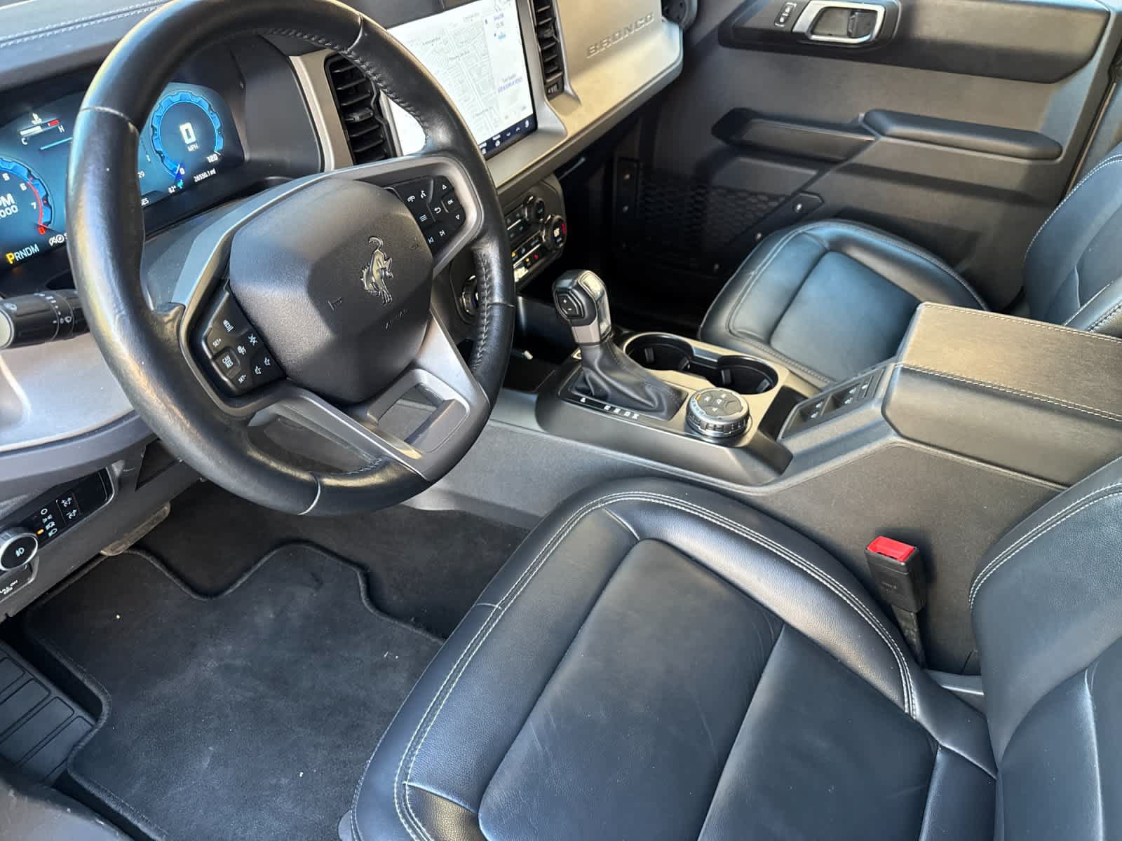 Certified 2025 Ford Bronco Outer Banks AWD/4WD image 11