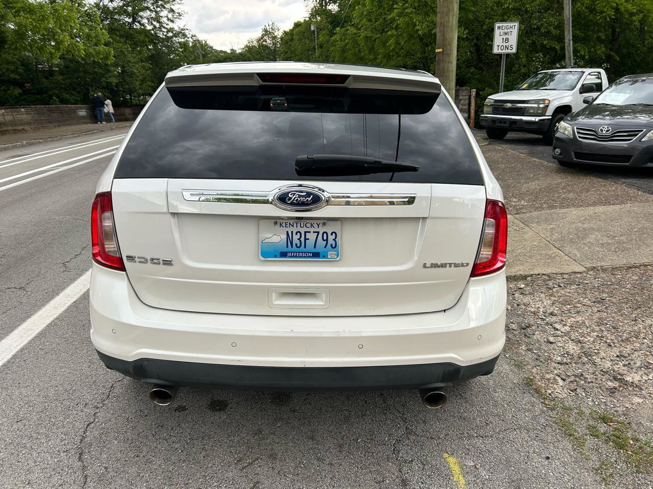 Used 2011 Ford Edge Limited w/ 302A Rapid Spec Order Code FWD image 5