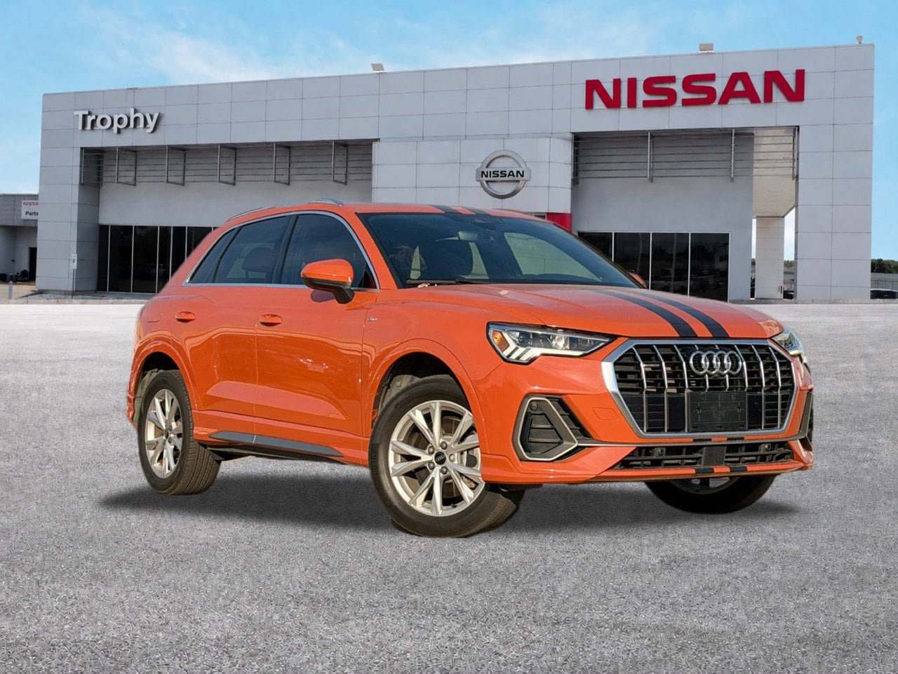 Used 2022 Audi Q3 2.0T Premium Plus w/ Premium Plus Package AWD/4WD image 1
