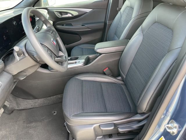 Used 2025 Buick Envista Sport Touring w/ Advanced Safety Package FWD image 12