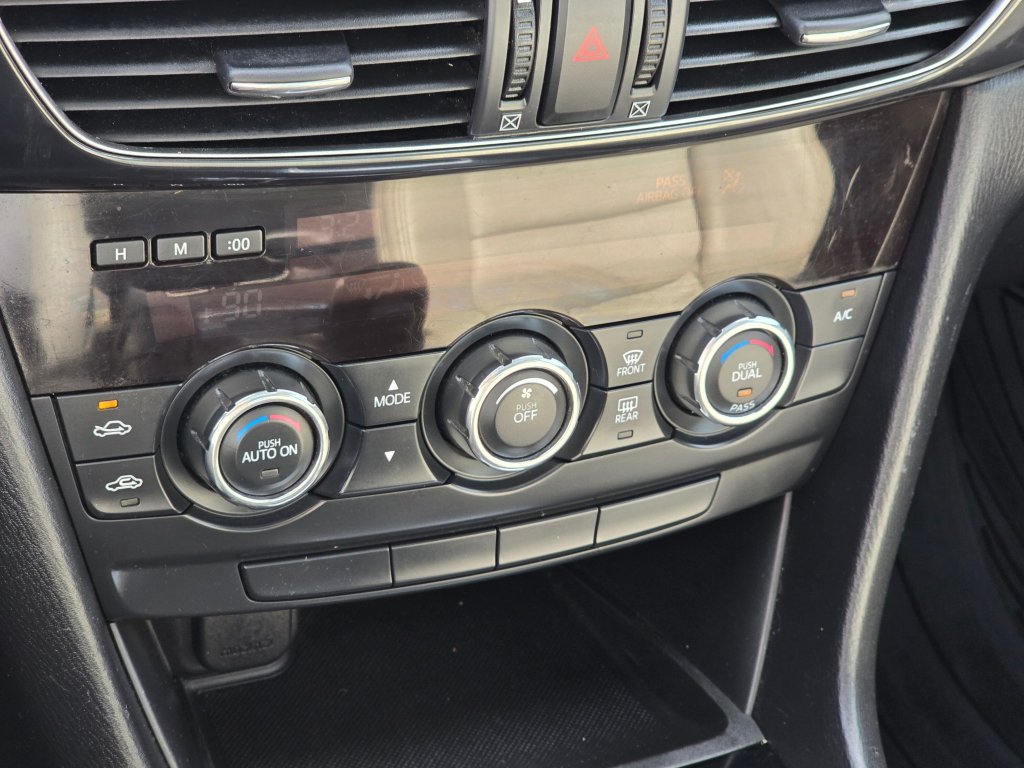 Used 2015 MAZDA MAZDA6 Touring w/ Touring Technology Package FWD image 9