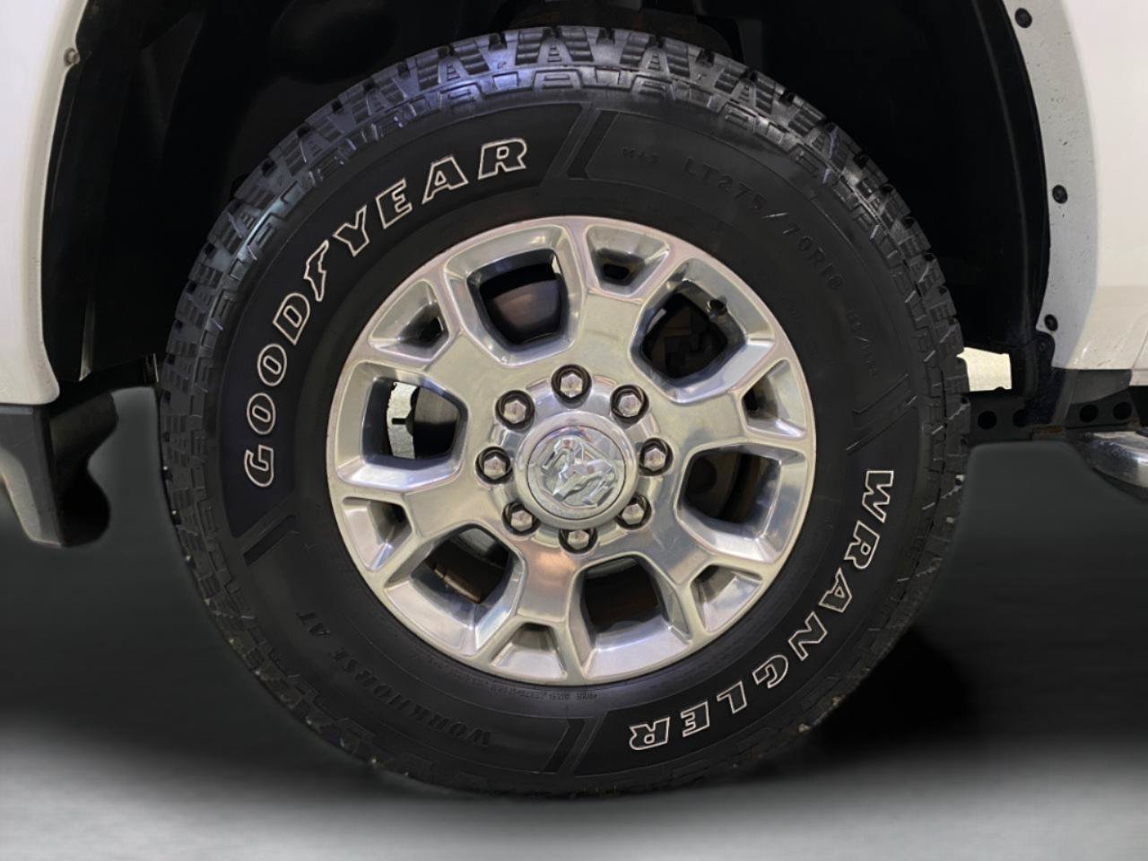 Used 2022 RAM 2500 Laramie AWD/4WD image 30