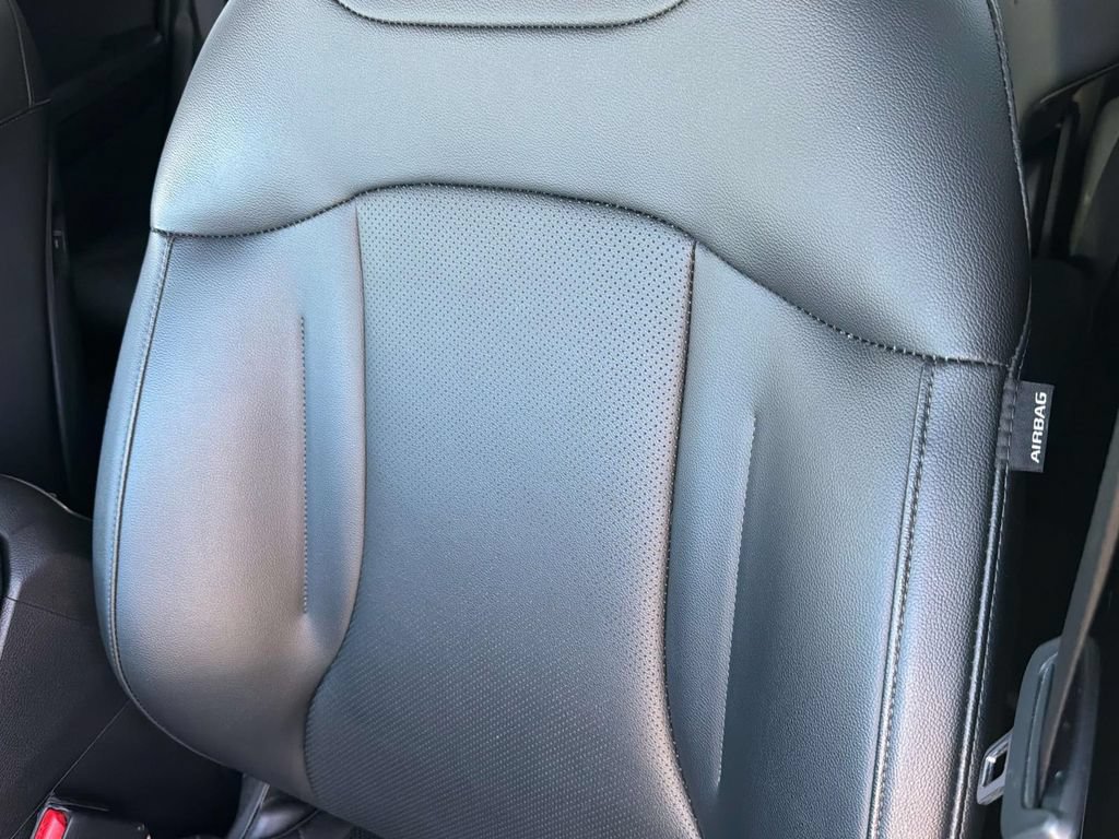 Used 2023 Kia Sportage EX FWD image 28
