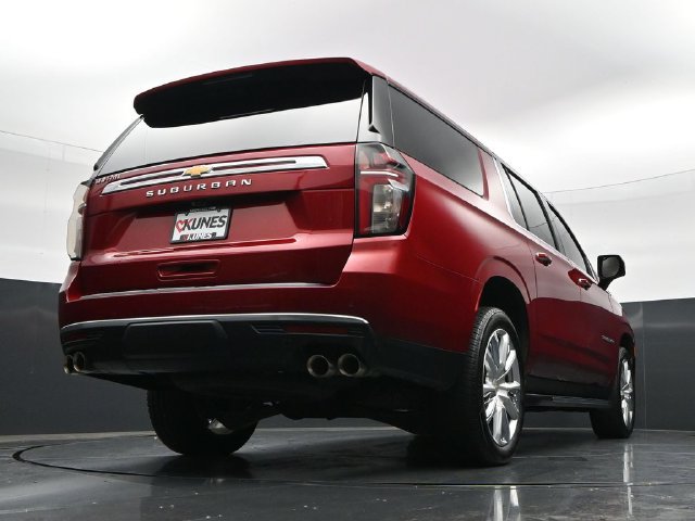 Used 2022 Chevrolet Suburban High Country AWD/4WD image 40