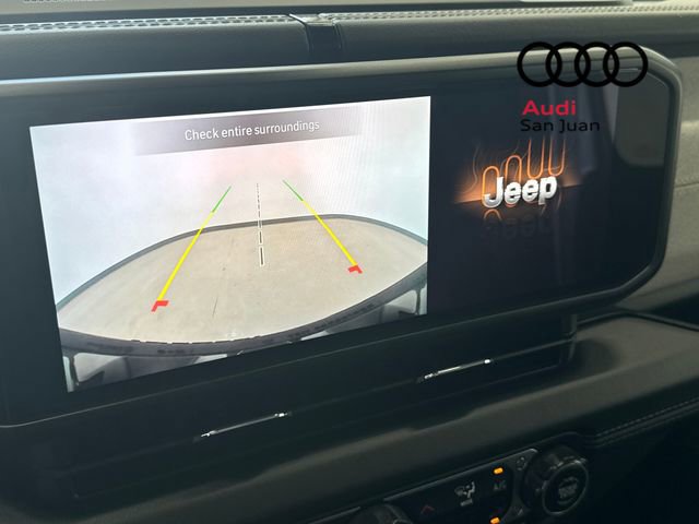 Used 2024 Jeep Wrangler Unlimited Sahara image 19