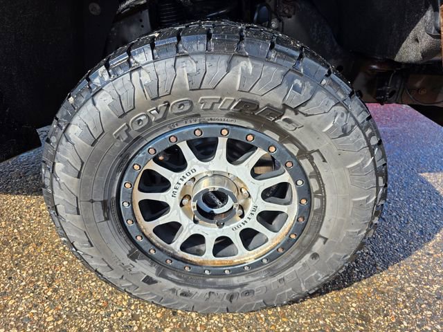 Used 2016 Ford F350 Platinum w/ FX4 Off-Road Package image 6