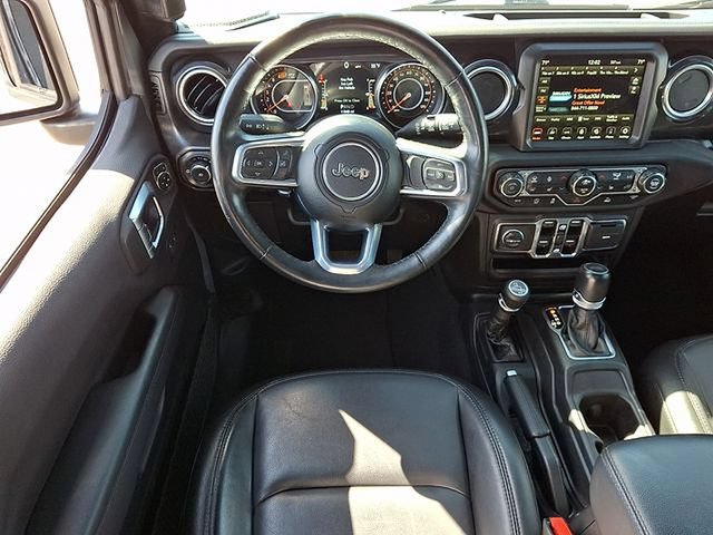 Used 2023 Jeep Wrangler Unlimited Sahara AWD/4WD image 11