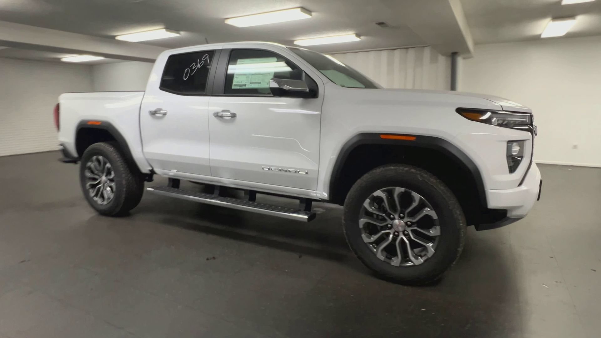 New 2026 GMC Canyon Denali AWD/4WD image 37