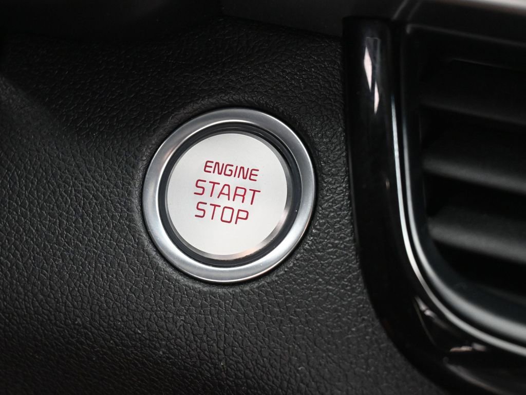 Used 2020 Kia Optima S image 30