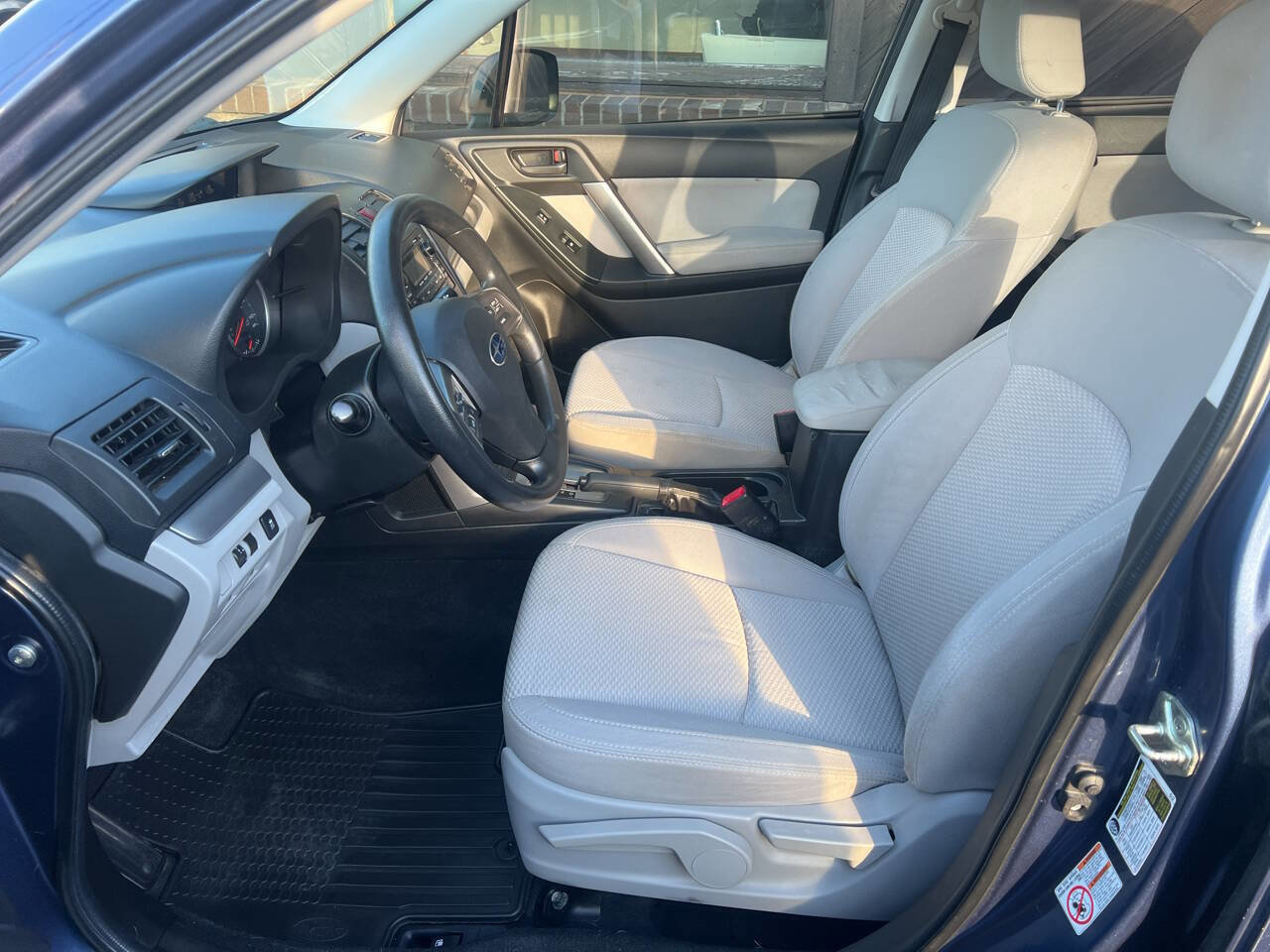 Used 2014 Subaru Forester 2.5i image 9