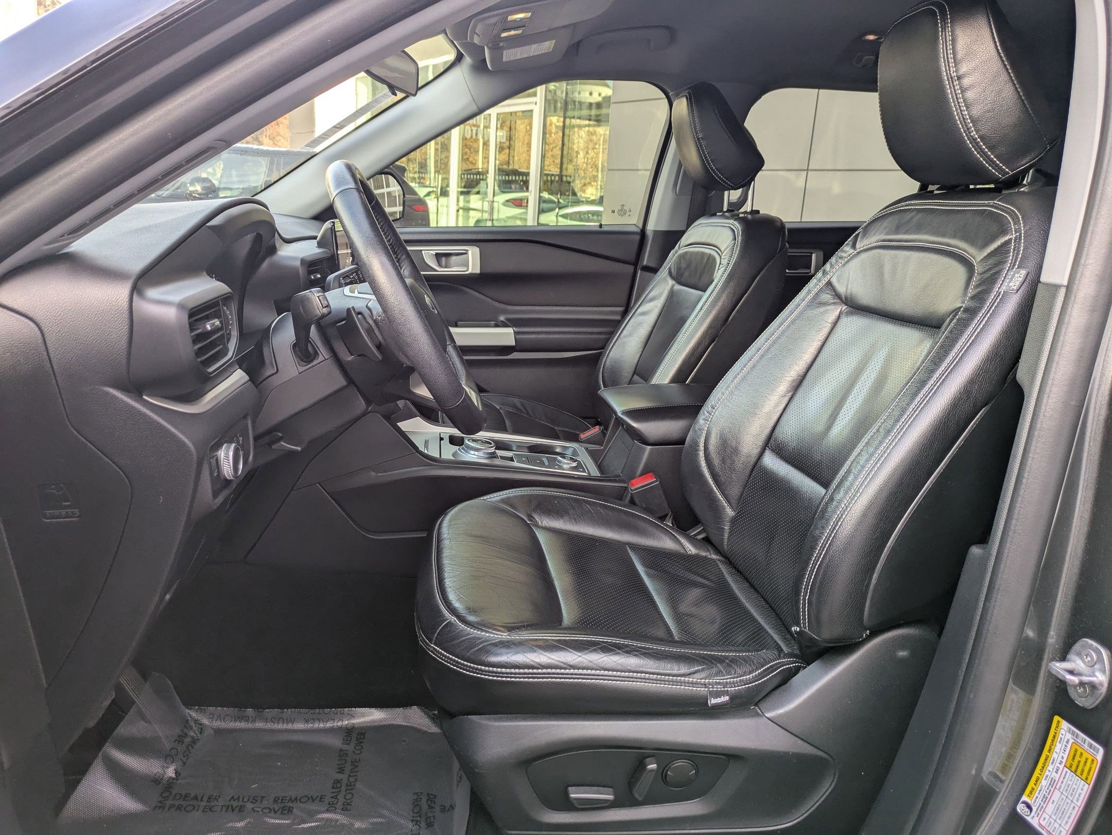 Used 2020 Ford Explorer XLT w/ Comfort Package image 22