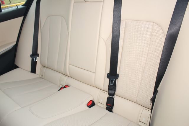 New 2026 BMW 330i xDrive Sedan w/ Premium Package image 23