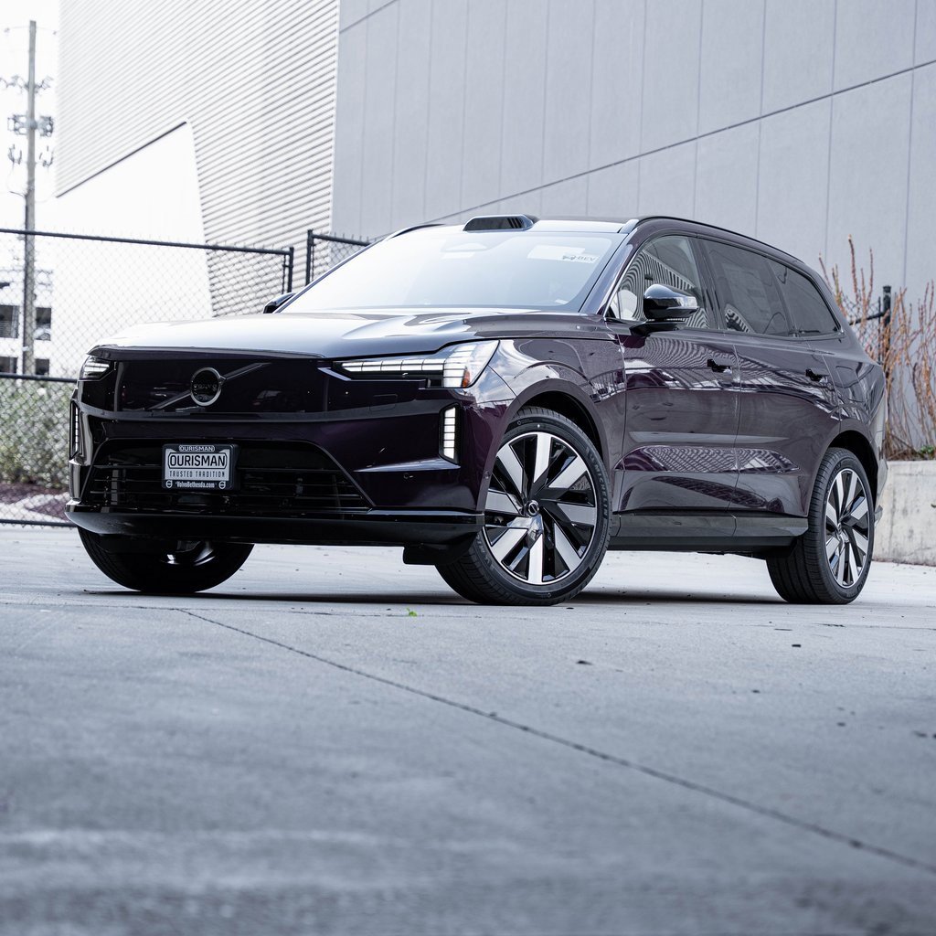 New 2025 Volvo EX90 Ultra image 1