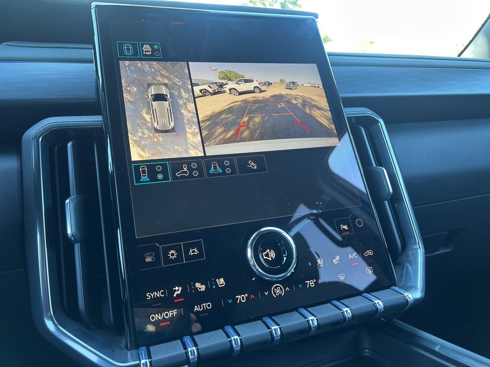 New 2026 GMC Acadia AT4 image 18