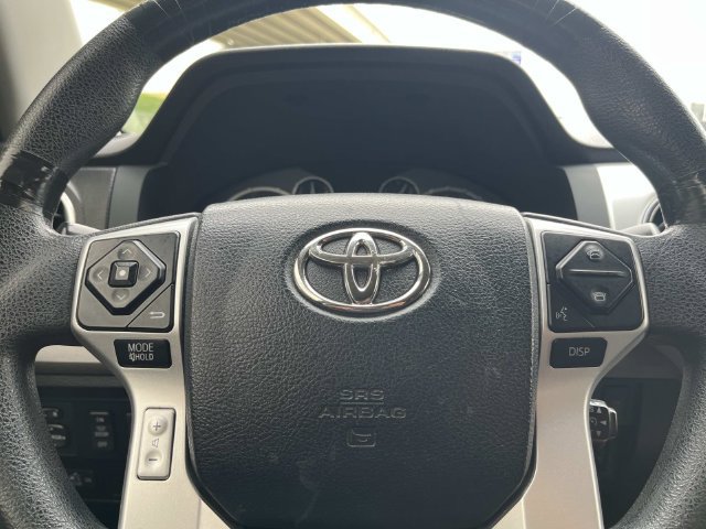 Used 2017 Toyota Tundra SR5 w/ SR5 Upgrade Package AWD/4WD image 14