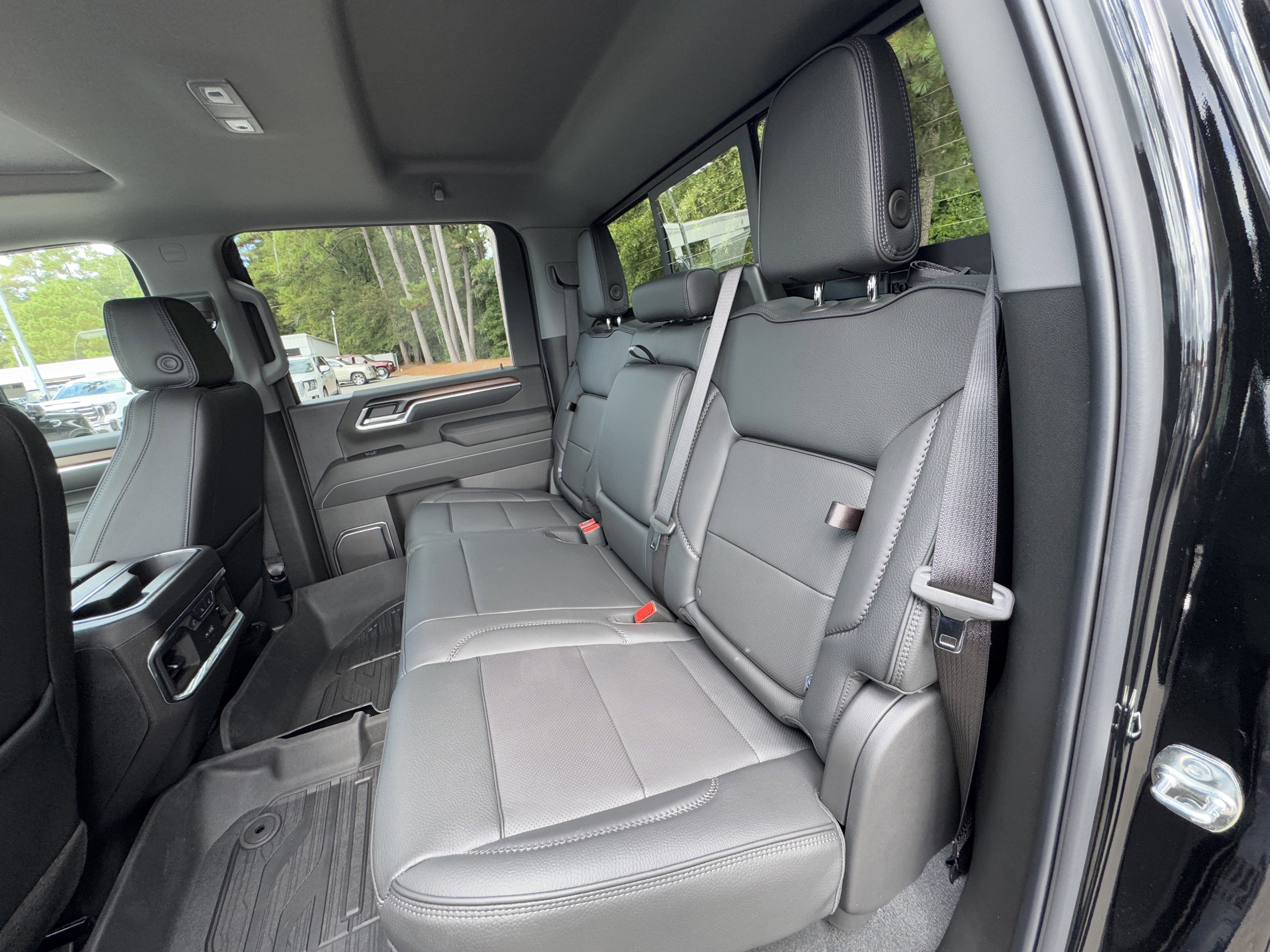 New 2026 GMC Sierra 3500 Denali w/ Denali Reserve Package image 24