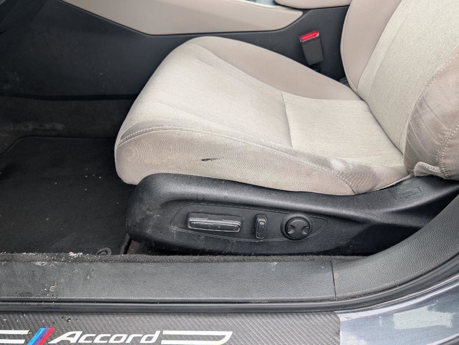 Used 2024 Honda Accord EX image 10