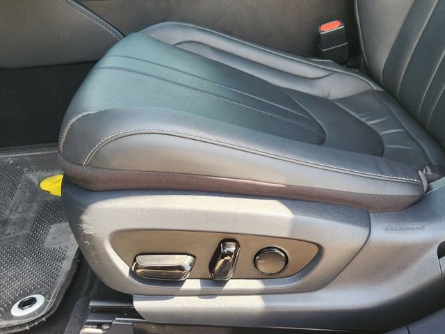 Used 2024 Lexus ES 350 F Sport w/ Accessory Package (Z2) image 23