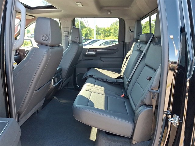 New 2026 GMC Sierra 1500 SLT w/ SLT Premium Package image 6