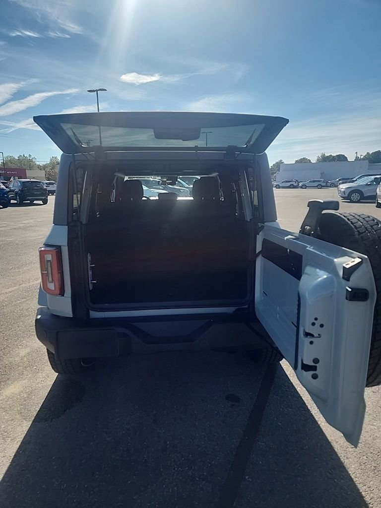 Used 2023 Ford Bronco Outer Banks image 8