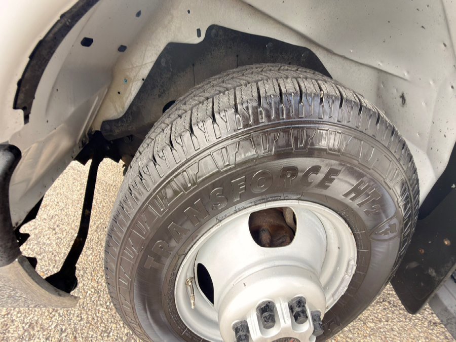 Used 2018 GMC Savana 3500 w/ Power Convenience Package image 30