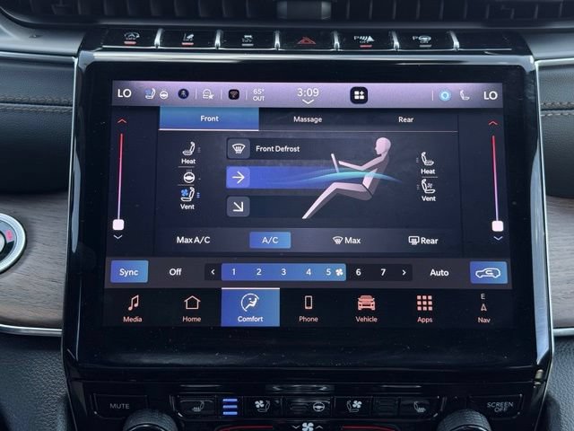 Used 2025 Jeep Grand Cherokee Summit AWD/4WD image 41