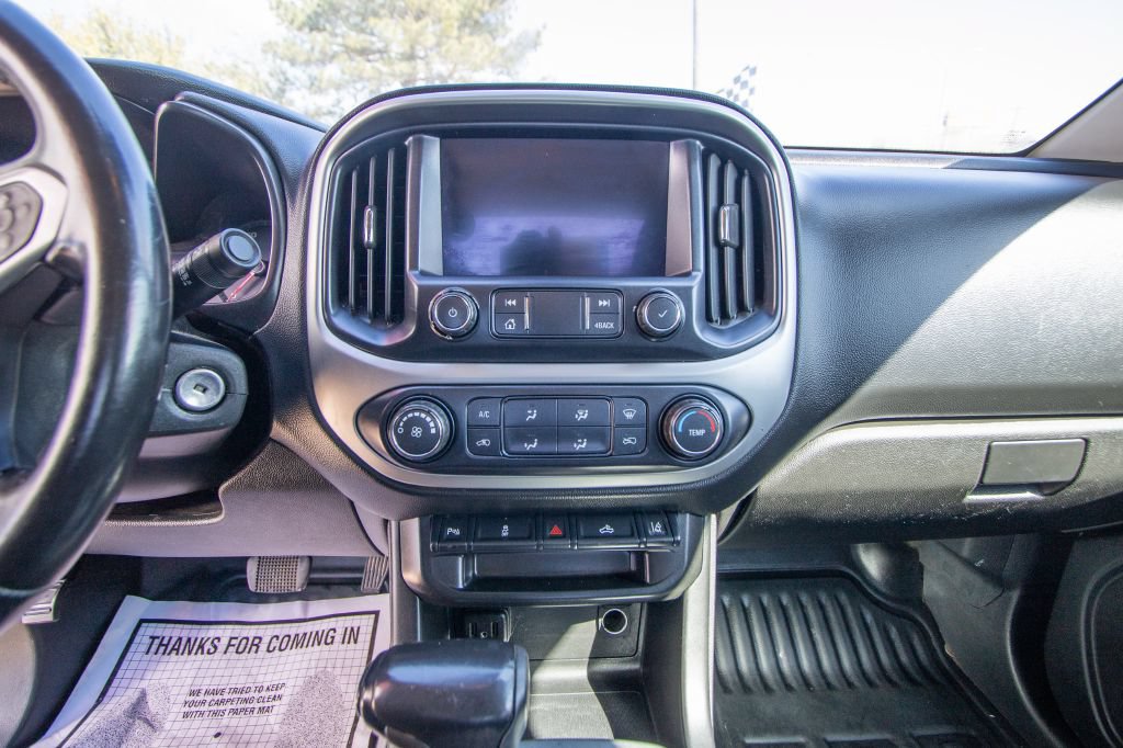 Used 2020 Chevrolet Colorado LT w/ Safety Package RWD image 29
