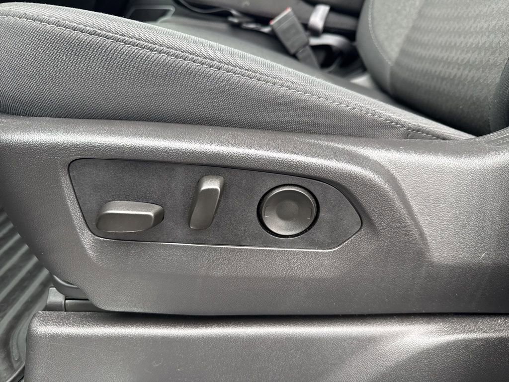 Used 2026 Chevrolet Silverado 1500 RST AWD/4WD image 17